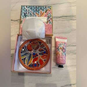 Fragonard Grenade Pivoine Perfumed Soap, Soap Dish, and Hans Cream NWOT